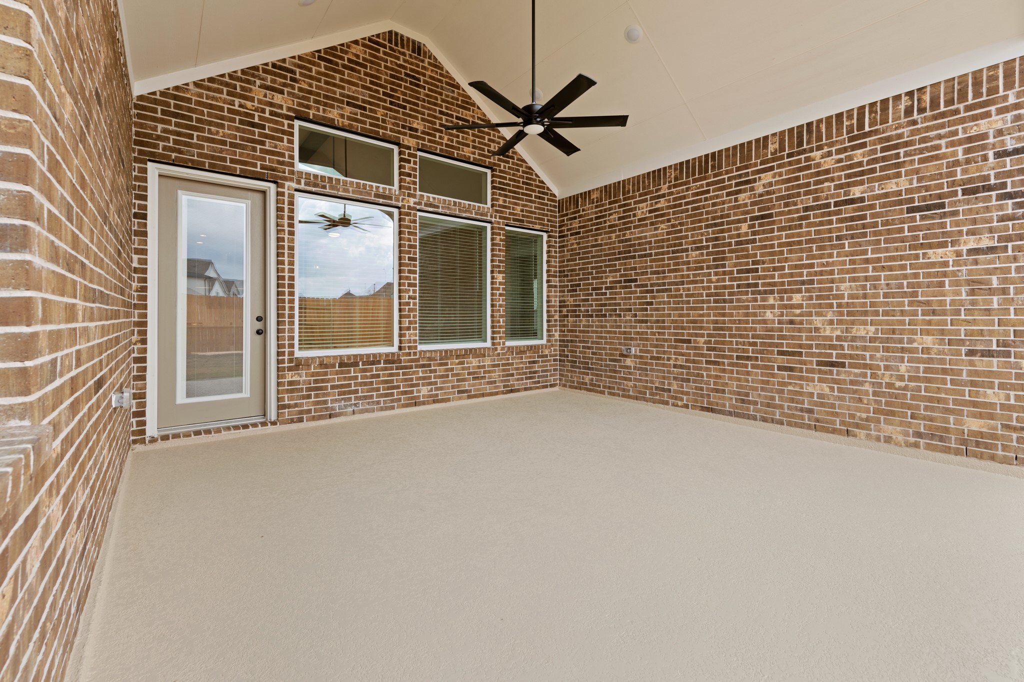 511 Blue River Trail Rosenberg, TX 77471 - Photo 31 of 32 Photos are REPRESENTATIVE and not of the actual home.