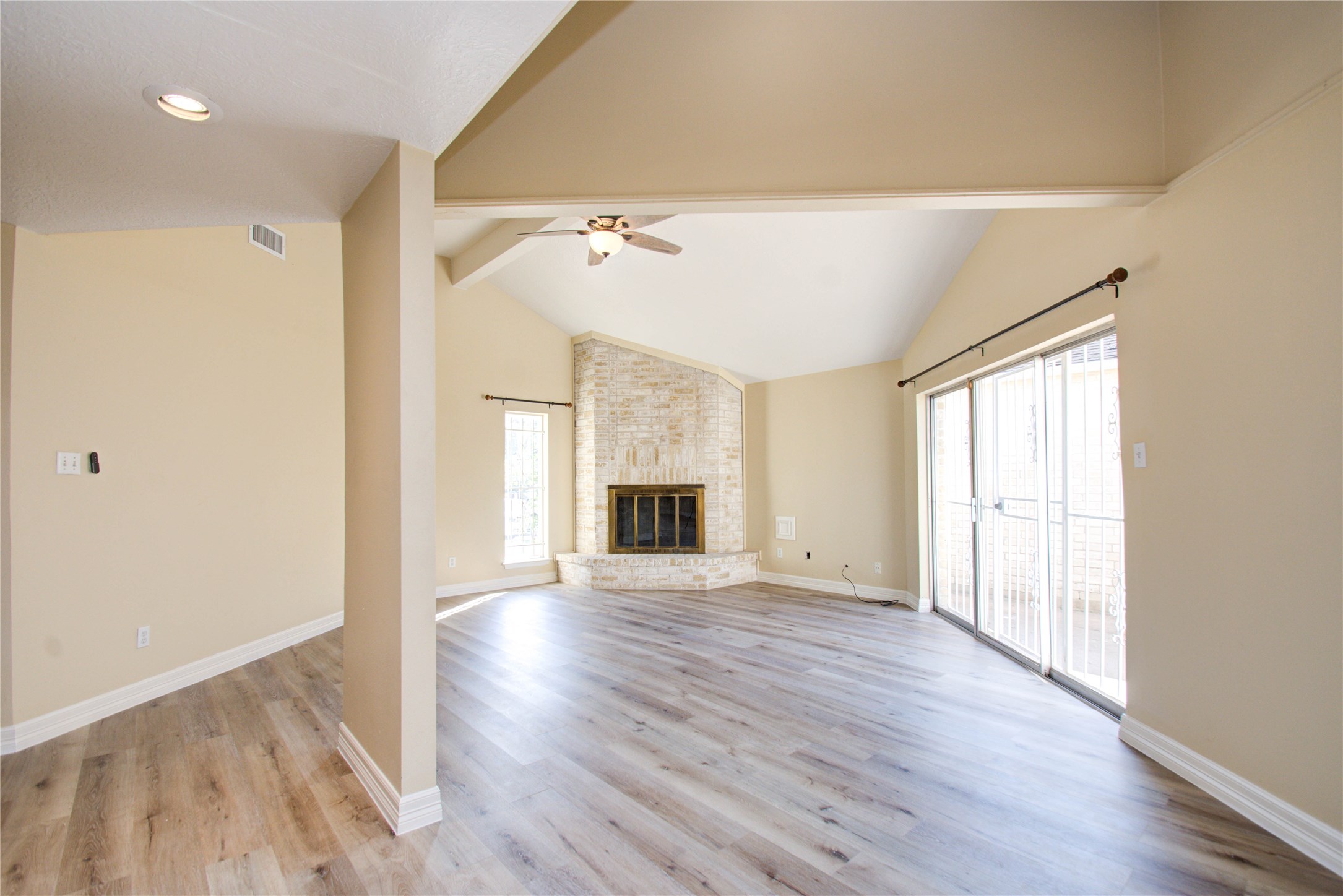 7222 Winkleman Road Houston, TX 77083 - Photo 6 of 34 Gallery Image 6