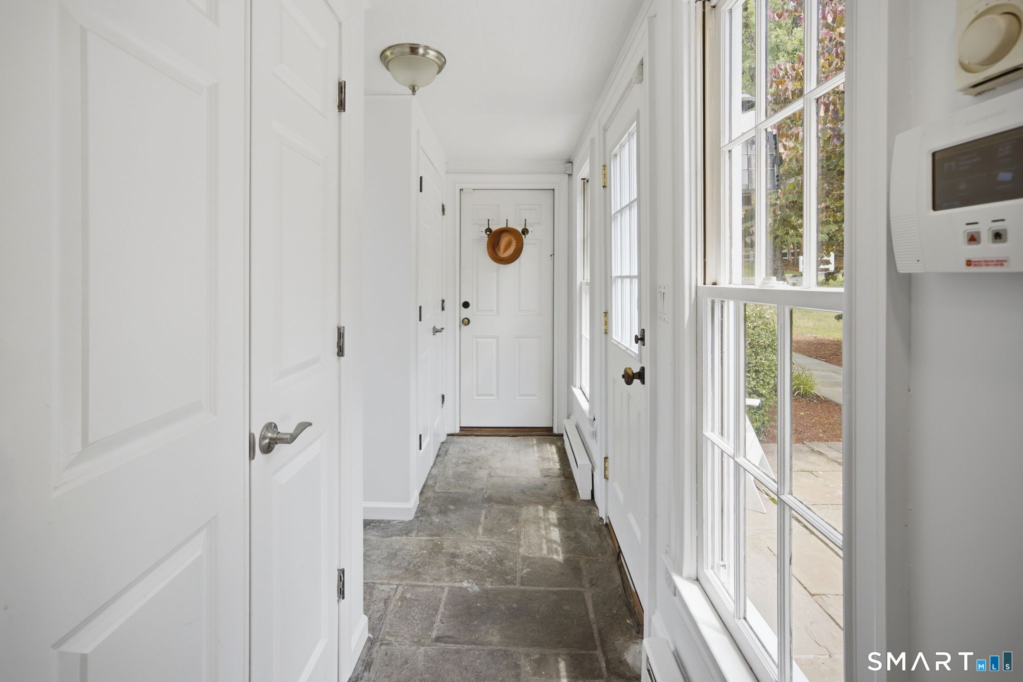 78 River Road Weston, CT 06883 - Photo 23 of 38