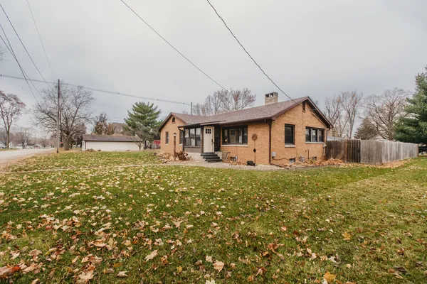 $175,000 | 817 8th Street, Lacon, IL 61540