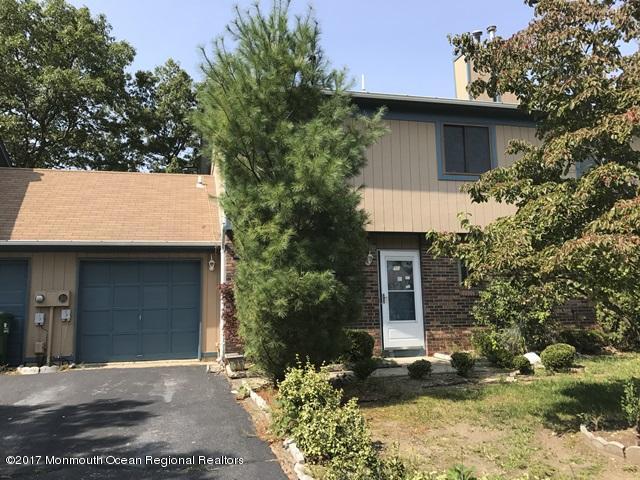 14 Swallow Lane, Unit 14 Howell, NJ 07731 - Photo 1 of 26 352-548921 front