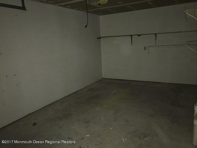 14 Swallow Lane, Unit 14 Howell, NJ 07731 - Photo 19 of 26 352-548921 garage