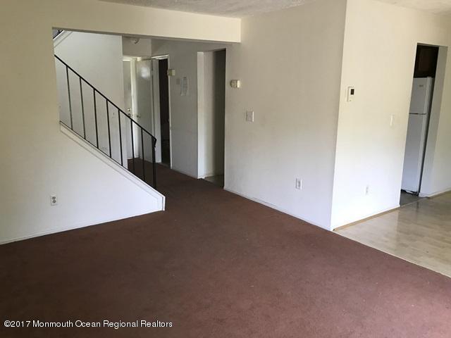 14 Swallow Lane, Unit 14 Howell, NJ 07731 - Photo 23 of 26 352-548921 living (2)