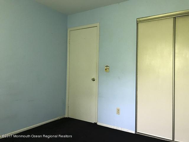 14 Swallow Lane, Unit 14 Howell, NJ 07731 - Photo 9 of 26 352-548921 bedroom (3)
