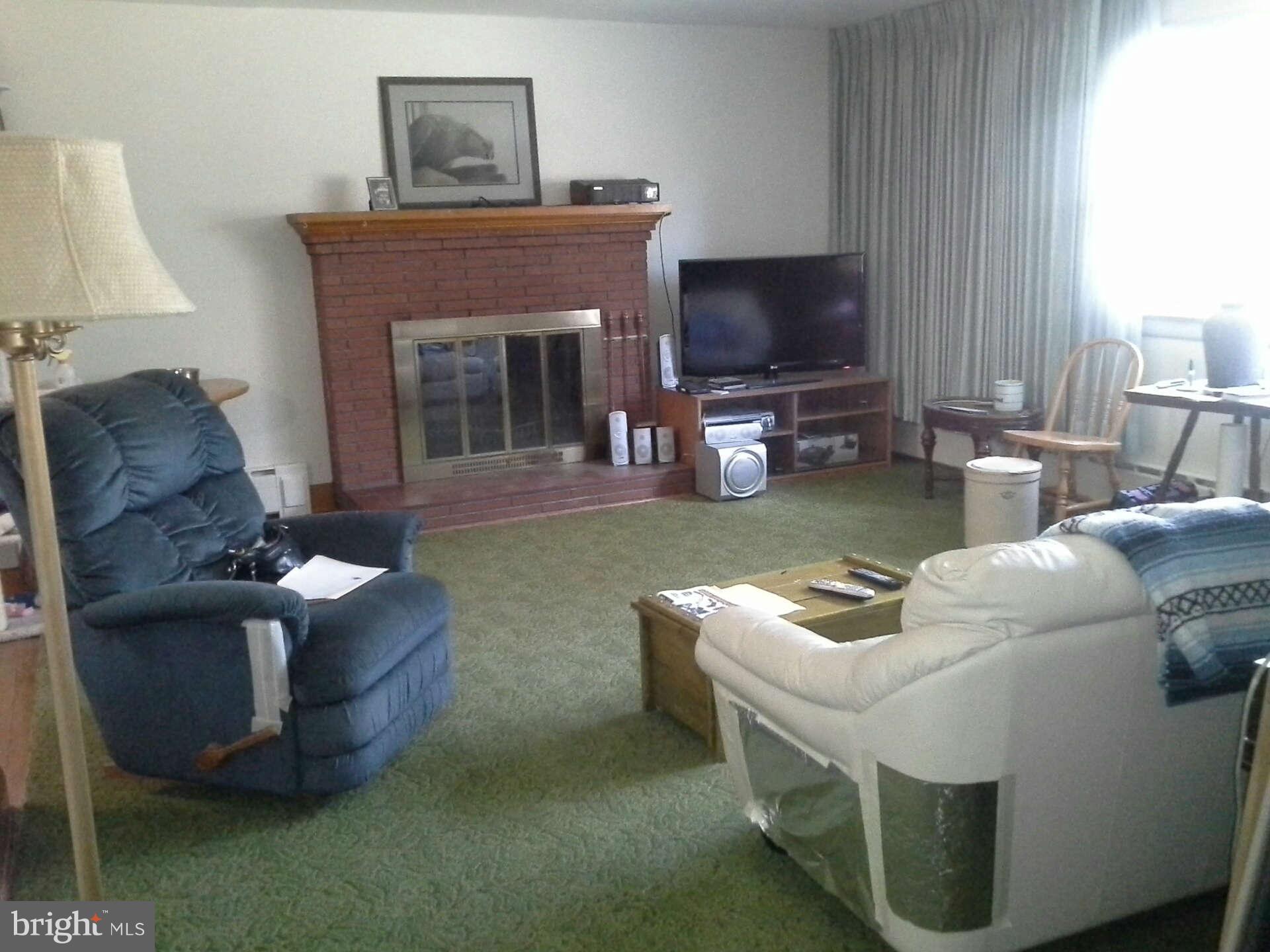 1460 Coster Road Lusby, MD 20657 - Photo 5 of 11 Living Room