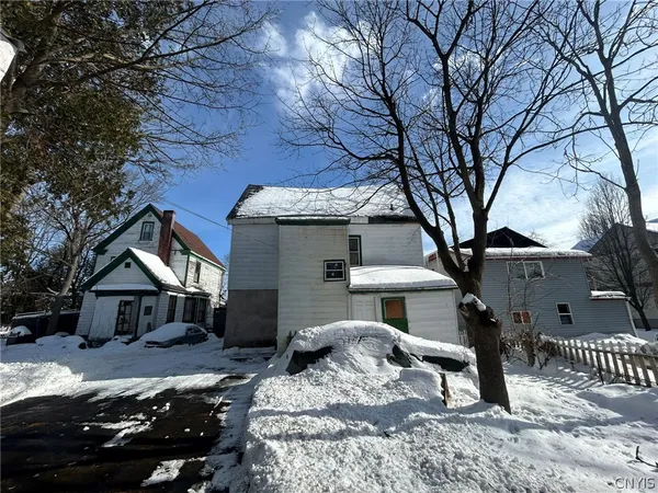 $99,500 | 1204 Howard Avenue, Utica, NY 13501