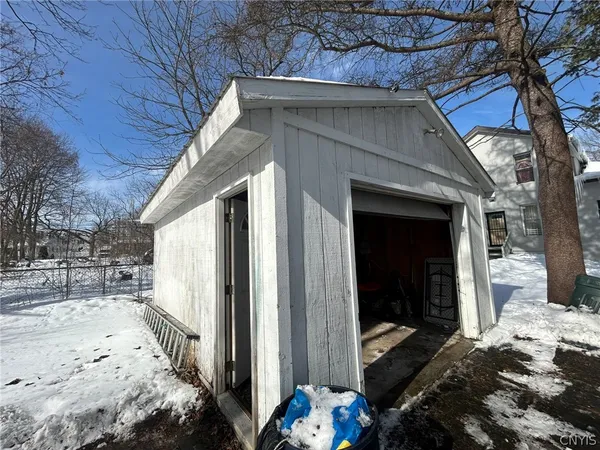 $99,500 | 1204 Howard Avenue, Utica, NY 13501