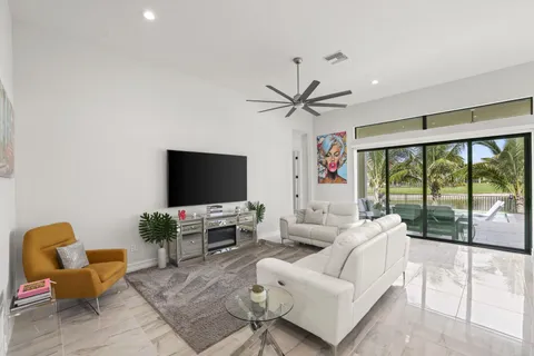 $975,000 | 9031 Leon Circle, Parkland, FL 33076