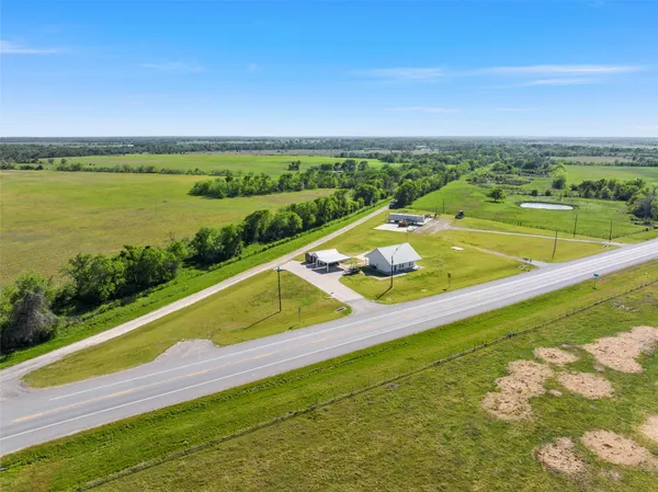 $279,900 | 511 Highway 7, Kosse, TX 76653