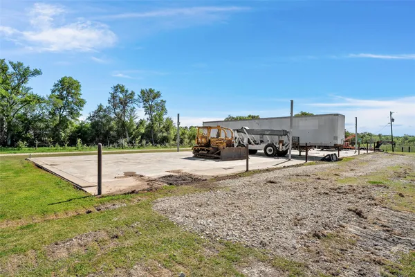 $279,900 | 511 Highway 7, Kosse, TX 76653