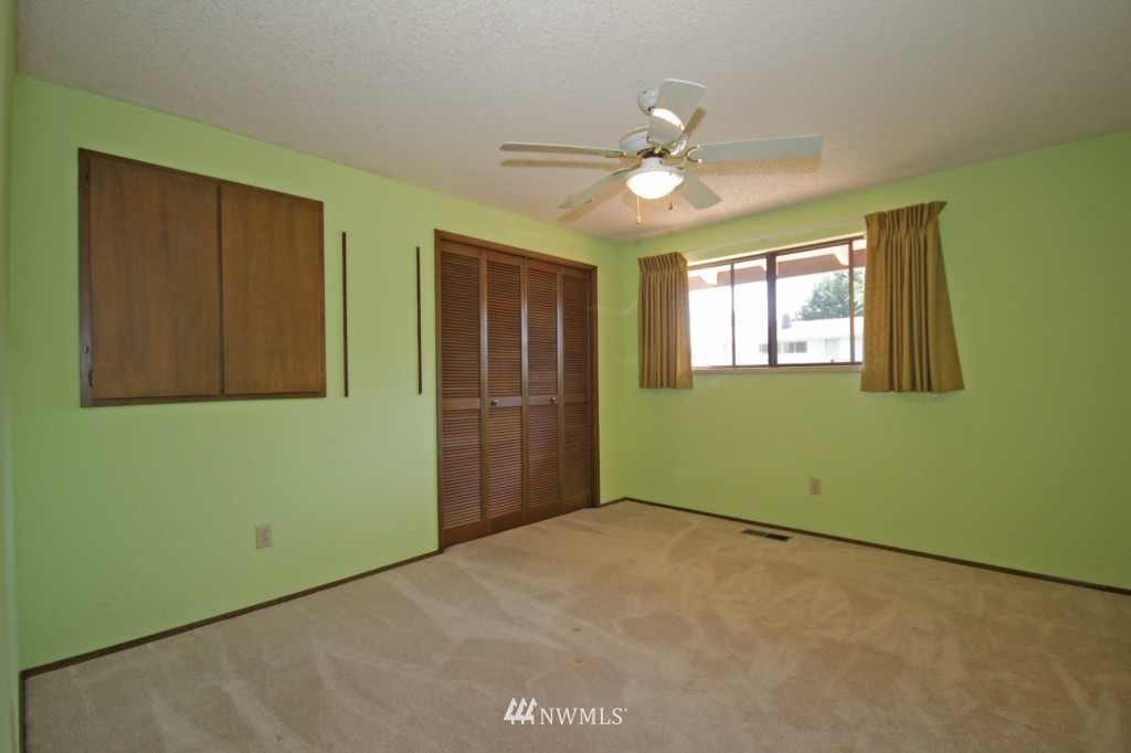 15624 Southeast 168th Street Renton, WA 98058 - Photo 17 of 25 Gallery Image 17