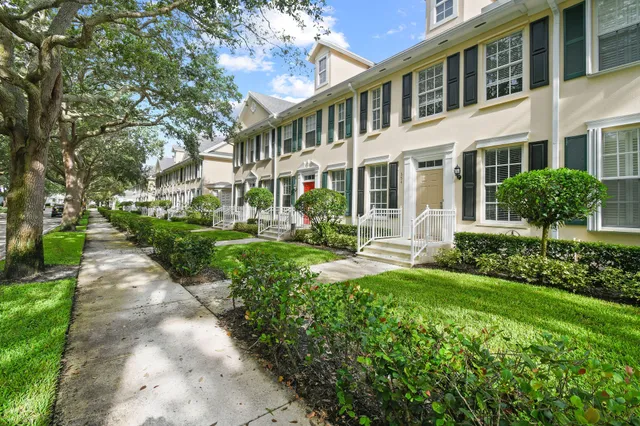 $3,600 | 354 Jacaranda Drive, Jupiter, FL 33458