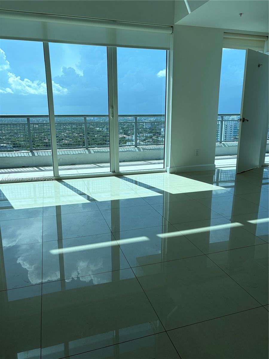60 Southwest 13th Street, Unit 2819 Miami, FL 33130 - Photo 13 of 15 Gallery Image 13
