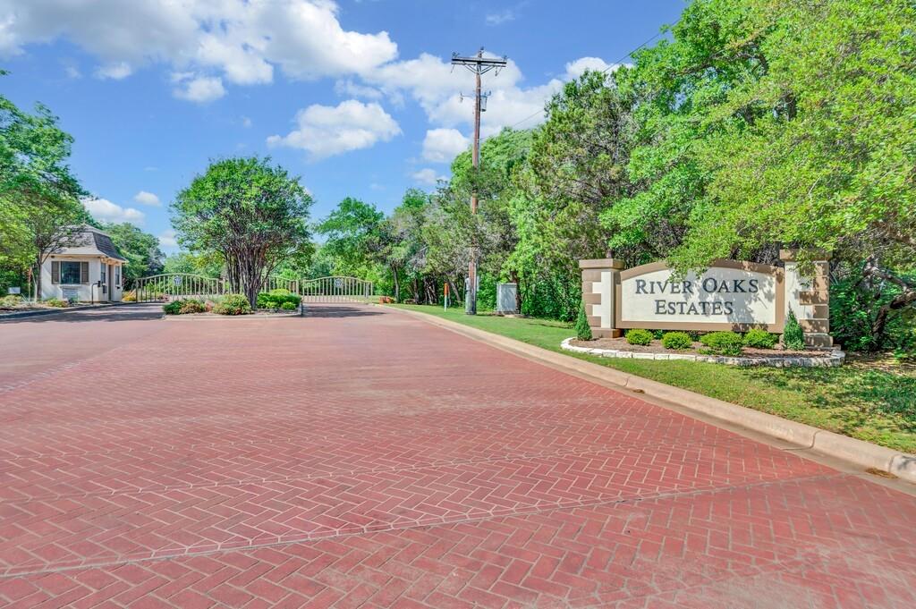 1068 Brazos Bluff Drive China Spring, TX 76633 - Photo 37 of 40 a view of a street with a building in the background
