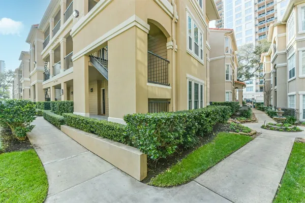 $1,300 | 3231 Allen Parkway, Unit 6103, Houston, TX 77019