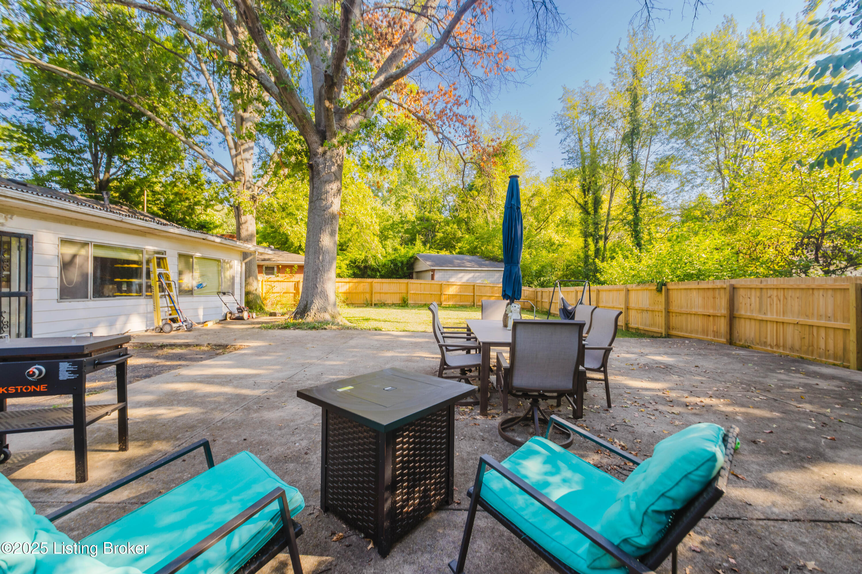 6311 Hunters Grove Road Louisville, KY 40216 - Photo 26 of 36 6311 Hunters Grove Rd-36