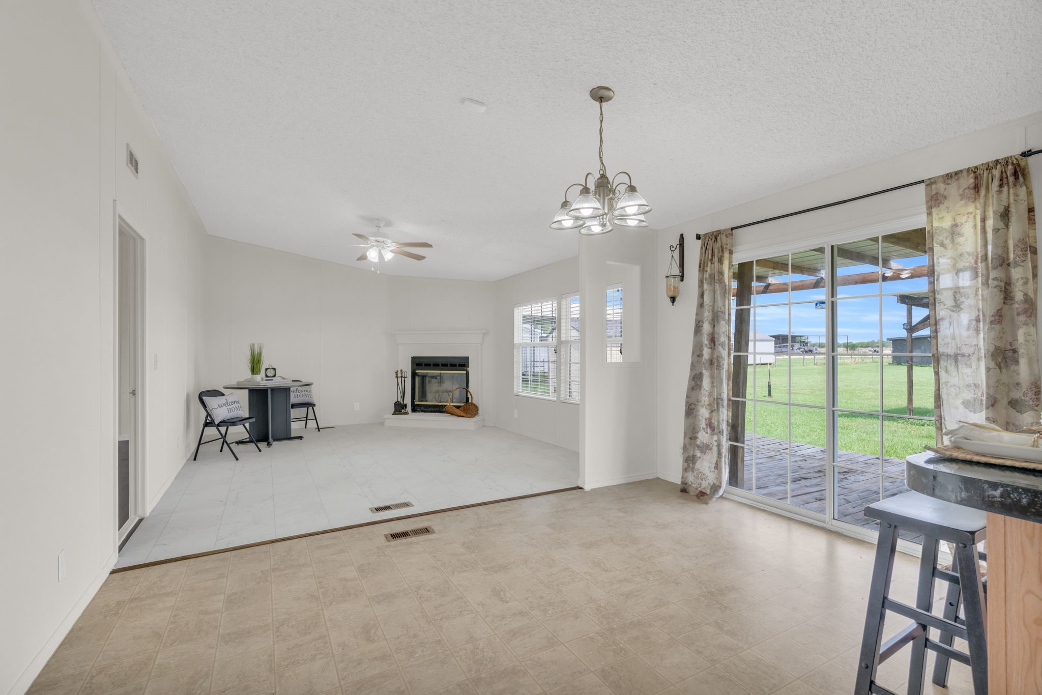 37038 Bell Road Waller, TX 77484 - Photo 21 of 43 a very nice looking room with a large window