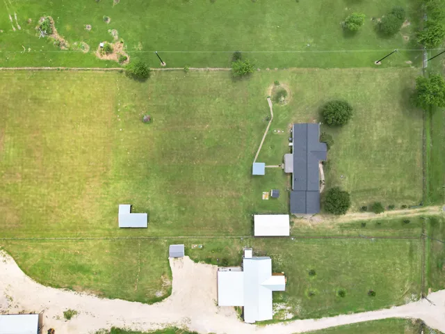 $420,000 | 37038 Bell Road, Waller, TX 77484