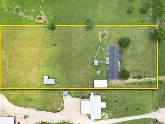 $420,000 | 37038 Bell Road, Waller, TX 77484