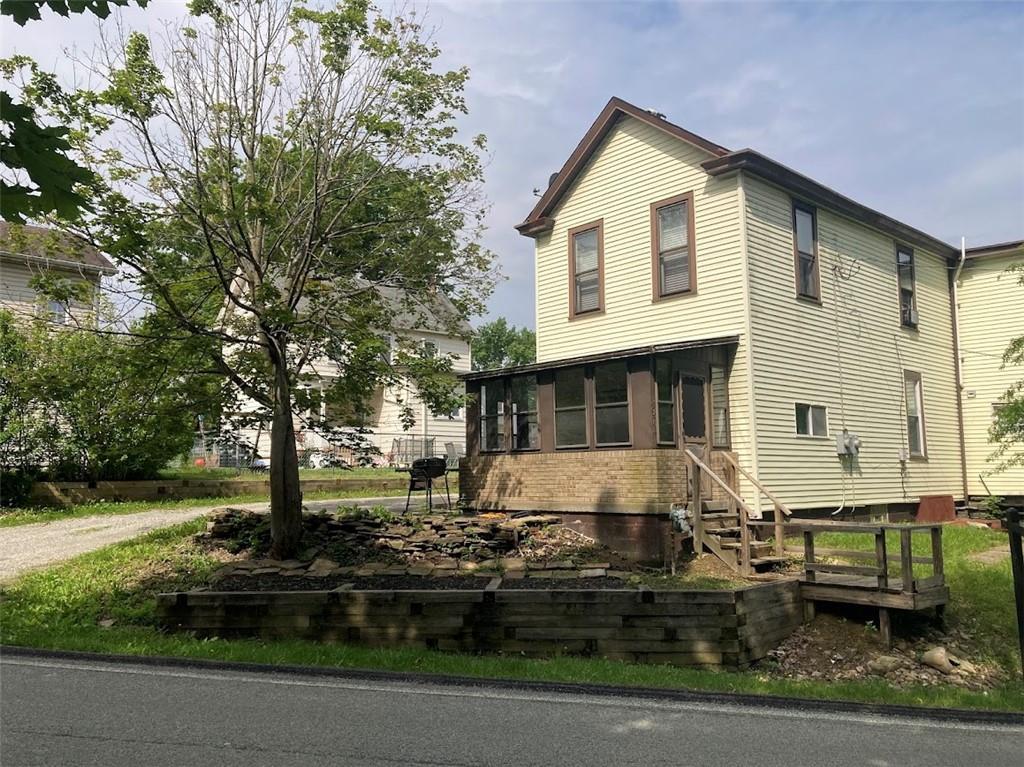 4974 Williamsport Road Elizabeth, PA 15037 - Photo 1 of 34 a front view of a house with a yard