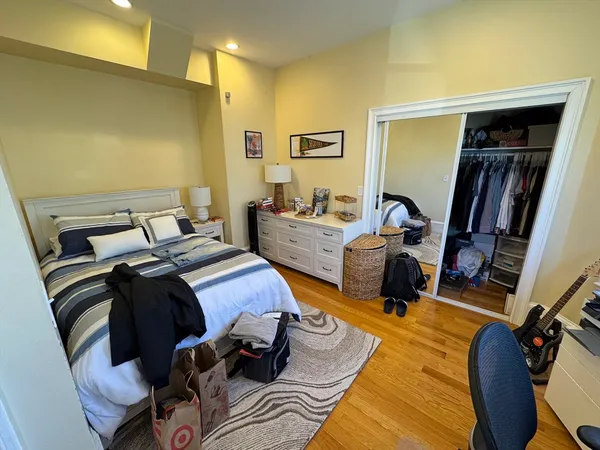 $6,600 | 208 Holland Street, Unit 2, Somerville, MA 02144