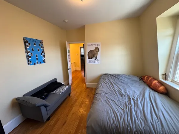 $6,600 | 208 Holland Street, Unit 2, Somerville, MA 02144