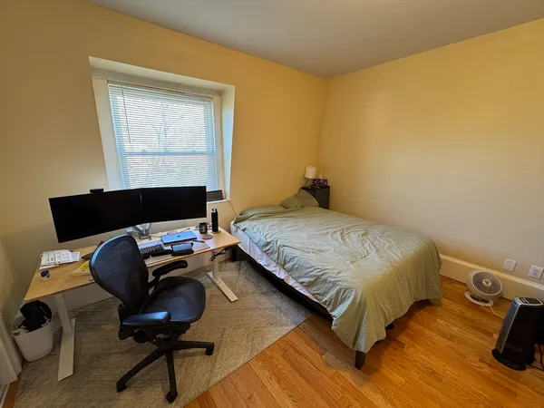 $6,600 | 208 Holland Street, Unit 2, Somerville, MA 02144