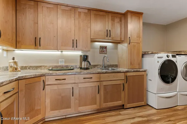 $3,999,990 | 2537 Lakeshore Drive, Sagle, ID 83860