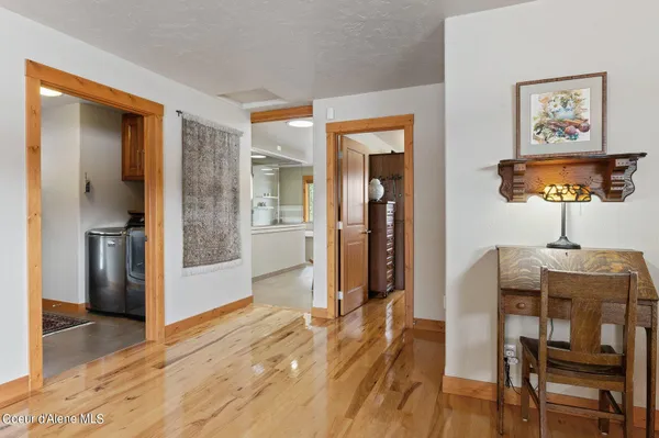 $3,999,990 | 2537 Lakeshore Drive, Sagle, ID 83860