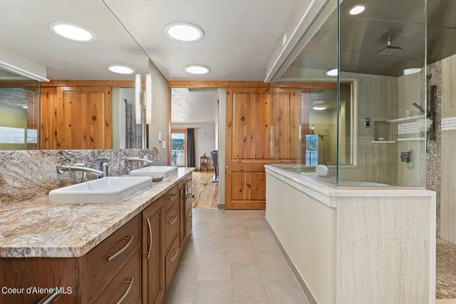 $4,250,000 | 2537 Lakeshore Drive, Sagle, ID 83860