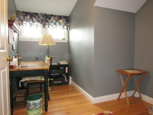 24 Leanne Way, Unit 24 Franklin, MA 02038 - Photo 11 of 18 a room with a table chairs and a table