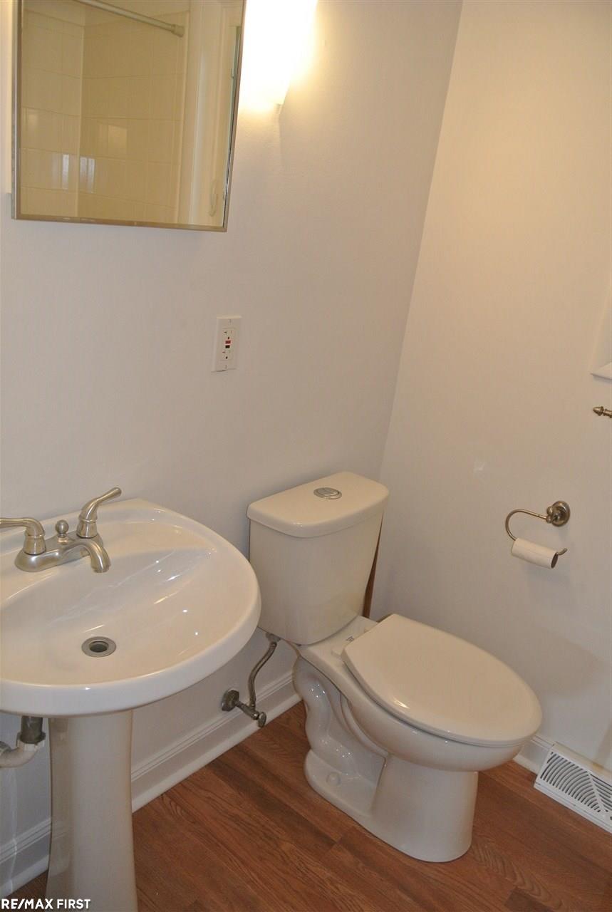 685 Columbia Road Berkley, MI 48072 - Photo 20 of 42