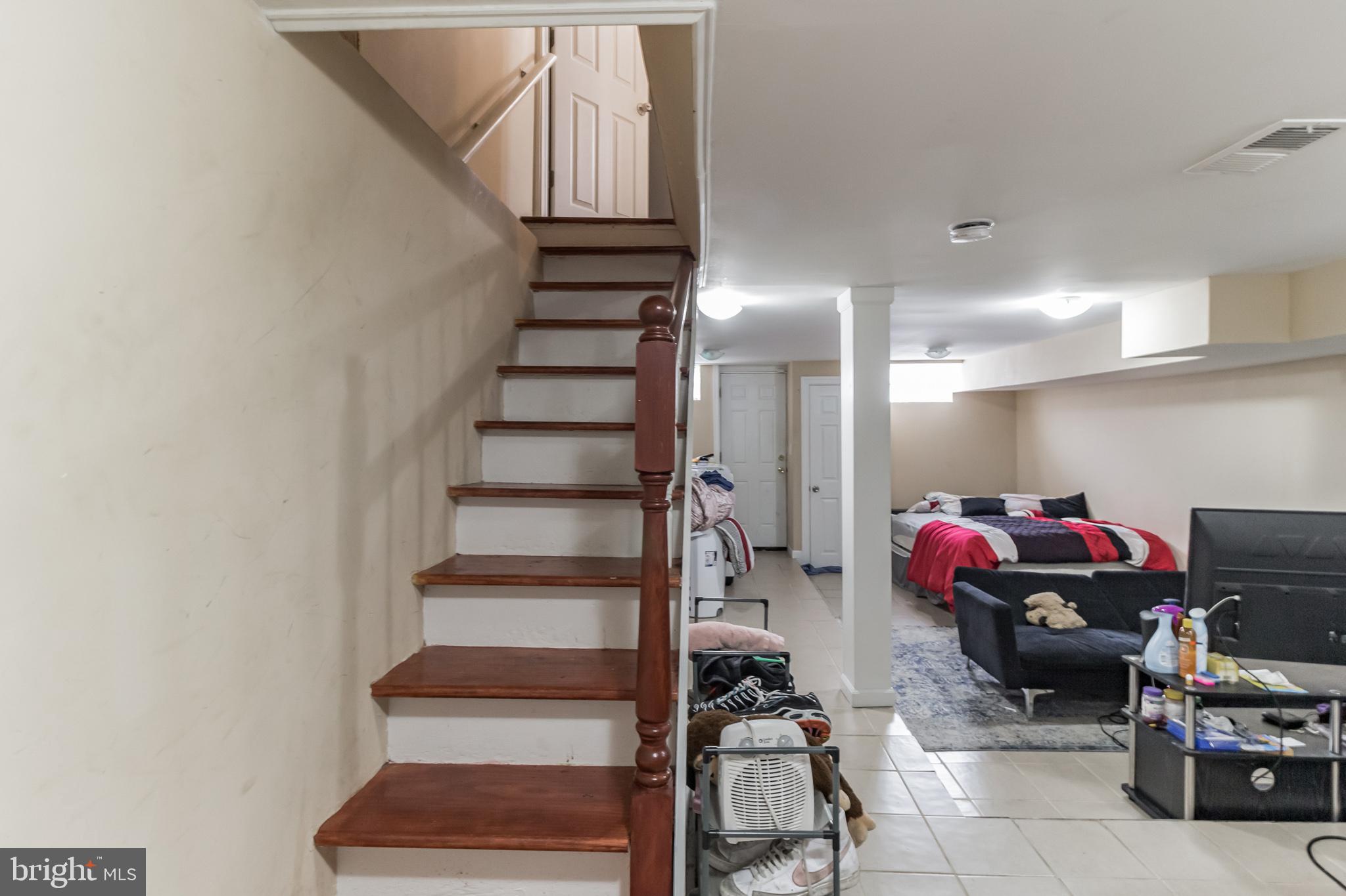7110 Radbourne Road Upper Darby, PA 19082 - Photo 13 of 16