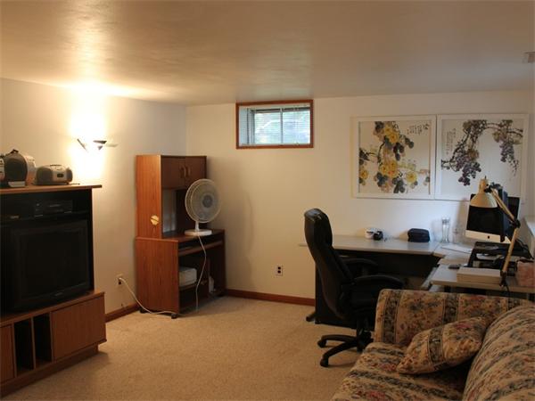 50 Robin Road Westborough, MA 01581 - Photo 15 of 21 Gallery Image 15
