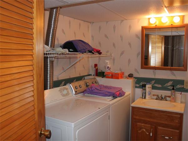 50 Robin Road Westborough, MA 01581 - Photo 17 of 21 Gallery Image 17