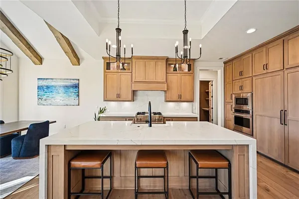 $2,250,000 | 15703 Dd Highway, Smithville, MO 64089