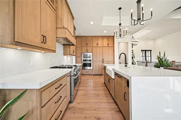 $2,250,000 | 15703 Dd Highway, Smithville, MO 64089