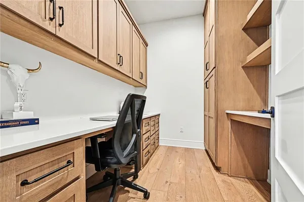 $2,250,000 | 15703 Dd Highway, Smithville, MO 64089