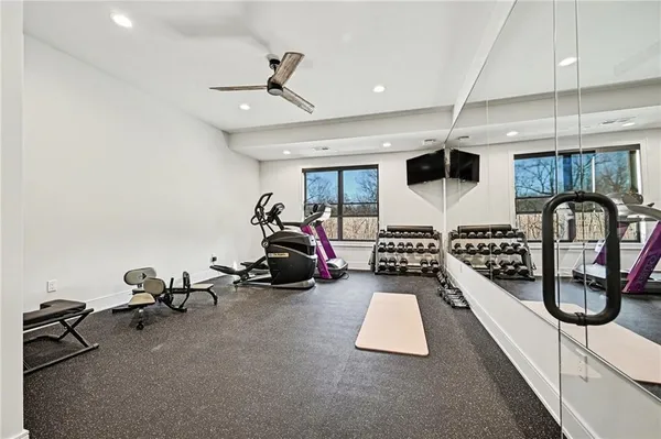 $2,250,000 | 15703 Dd Highway, Smithville, MO 64089