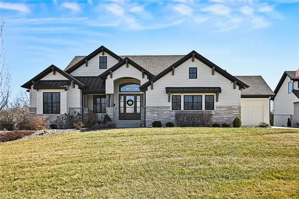 $2,250,000 | 15703 Dd Highway, Smithville, MO 64089