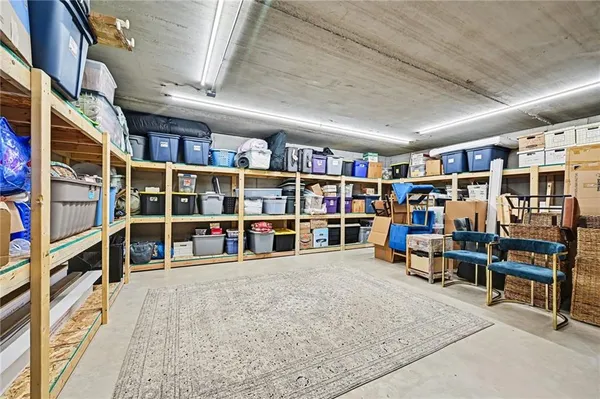 $2,250,000 | 15703 Dd Highway, Smithville, MO 64089