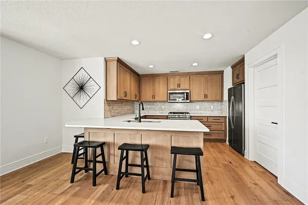 $2,250,000 | 15703 Dd Highway, Smithville, MO 64089