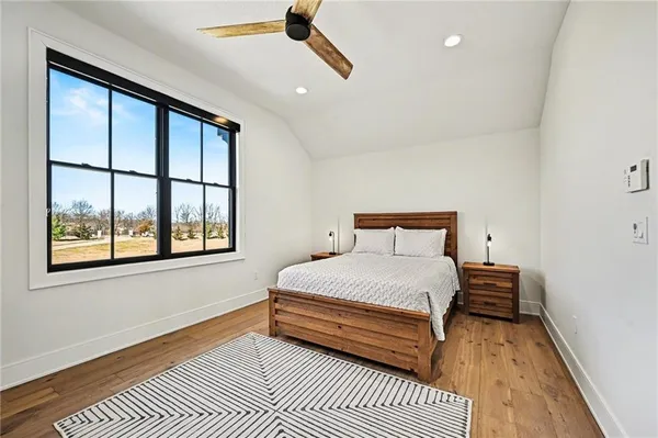 $2,250,000 | 15703 Dd Highway, Smithville, MO 64089