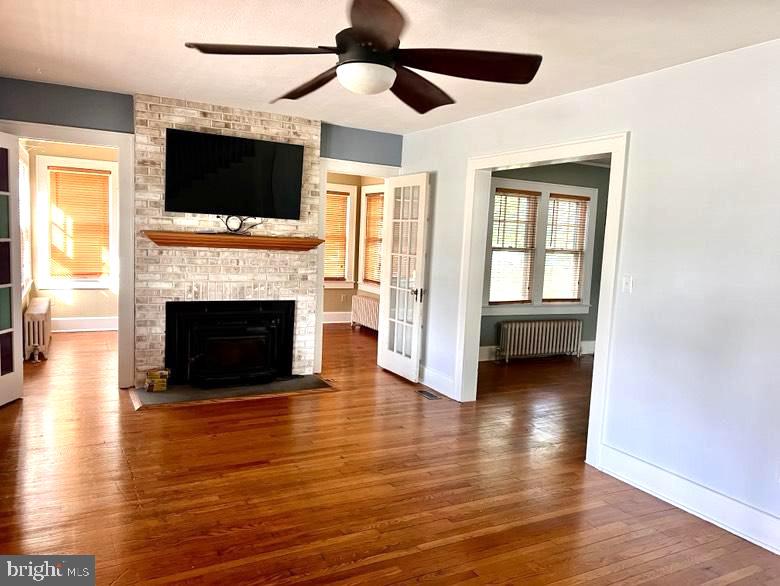 406 West Market Street Georgetown, DE 19947 - Photo 3 of 16 Bright and airy living space awaits.