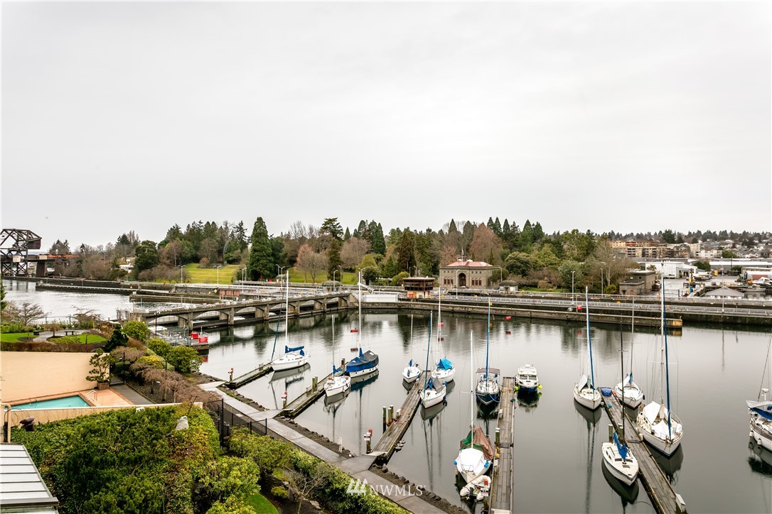 3100 West Commodore Way, Unit 308 Seattle, WA 98199 - Photo 1 of 25 Gallery Image 1