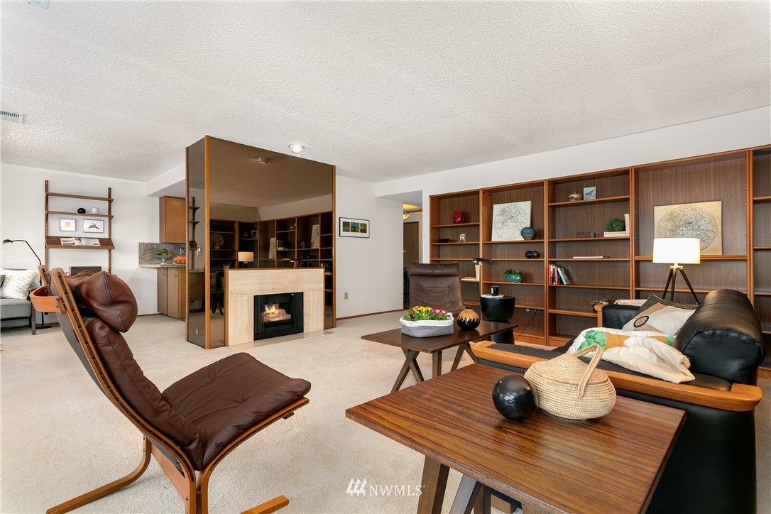 3100 West Commodore Way, Unit 308 Seattle, WA 98199 - Photo 5 of 25 Gallery Image 5