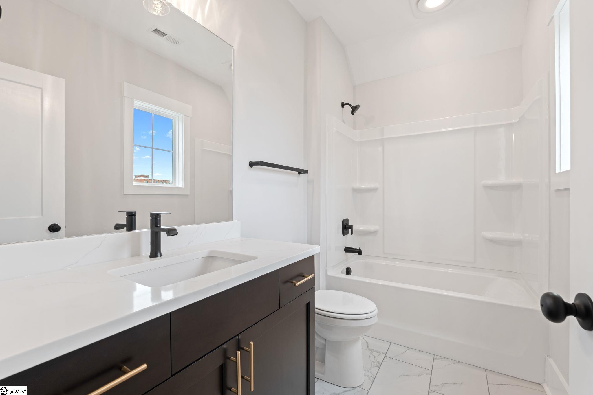 1305 Pendleton Street, Unit 18 Greenville, SC 29611 - Photo 28 of 33