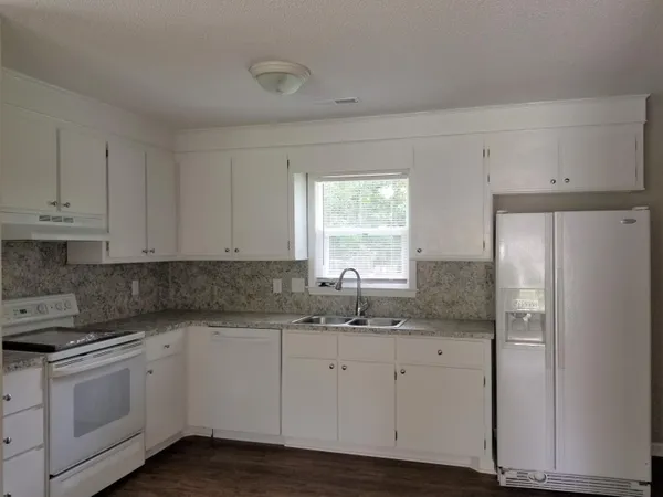 $1,600 | 148 Giles Drive, Goose Creek, SC 29445