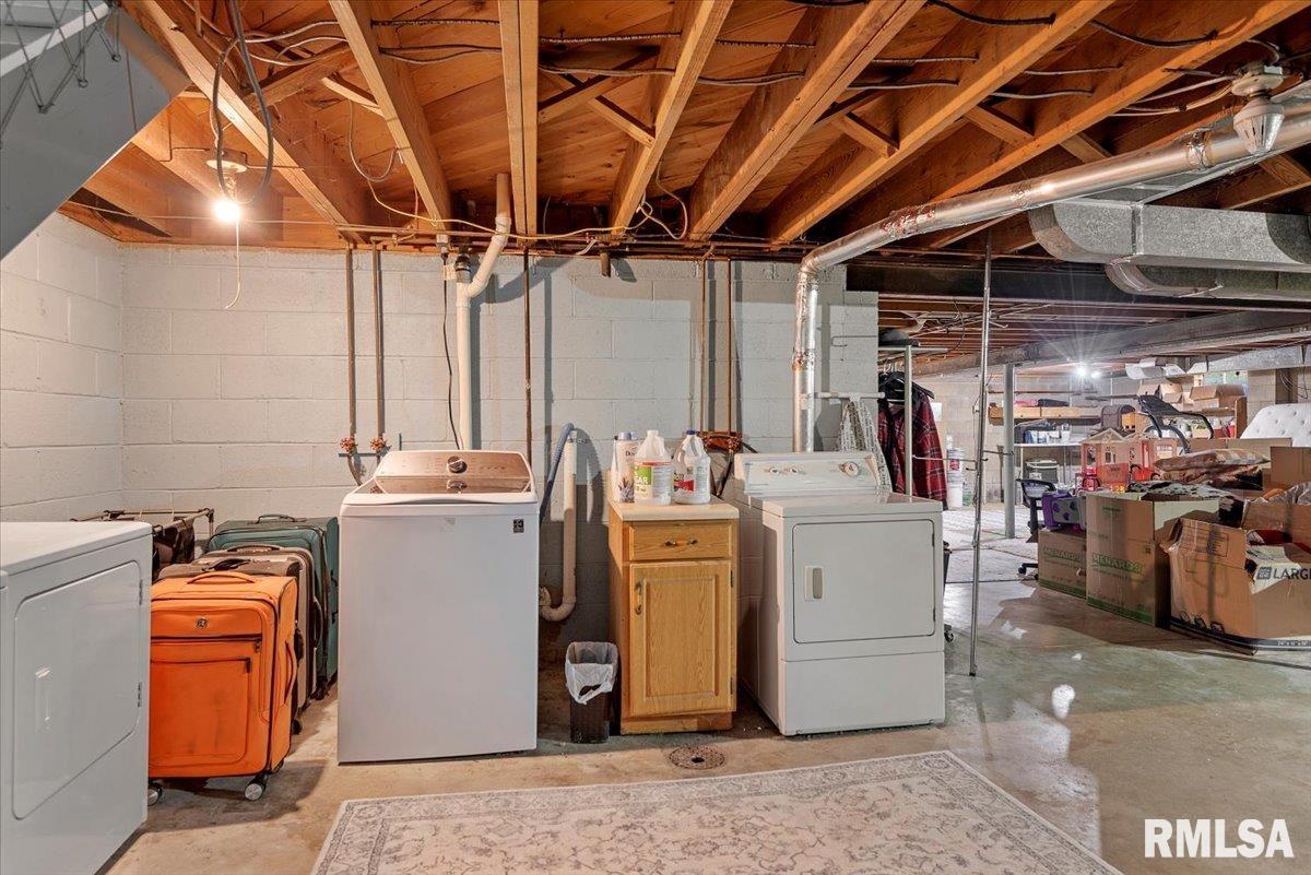 185 Circle Drive Springfield, IL 62703 - Photo 33 of 52 Gallery Image 33