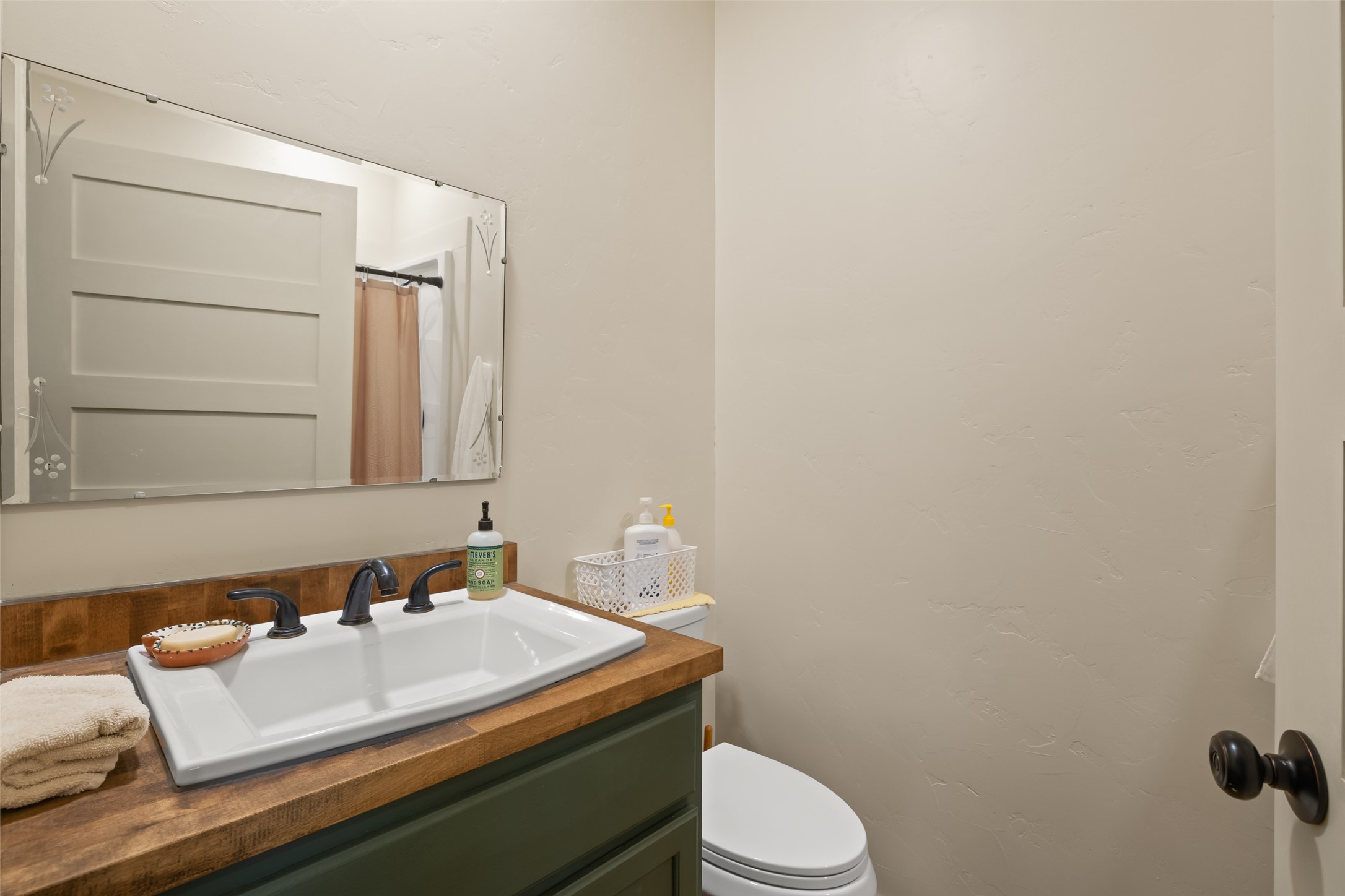 2124 Crabapple Road Blanco, TX 78606 - Photo 13 of 31 Guest Bath - Main Level